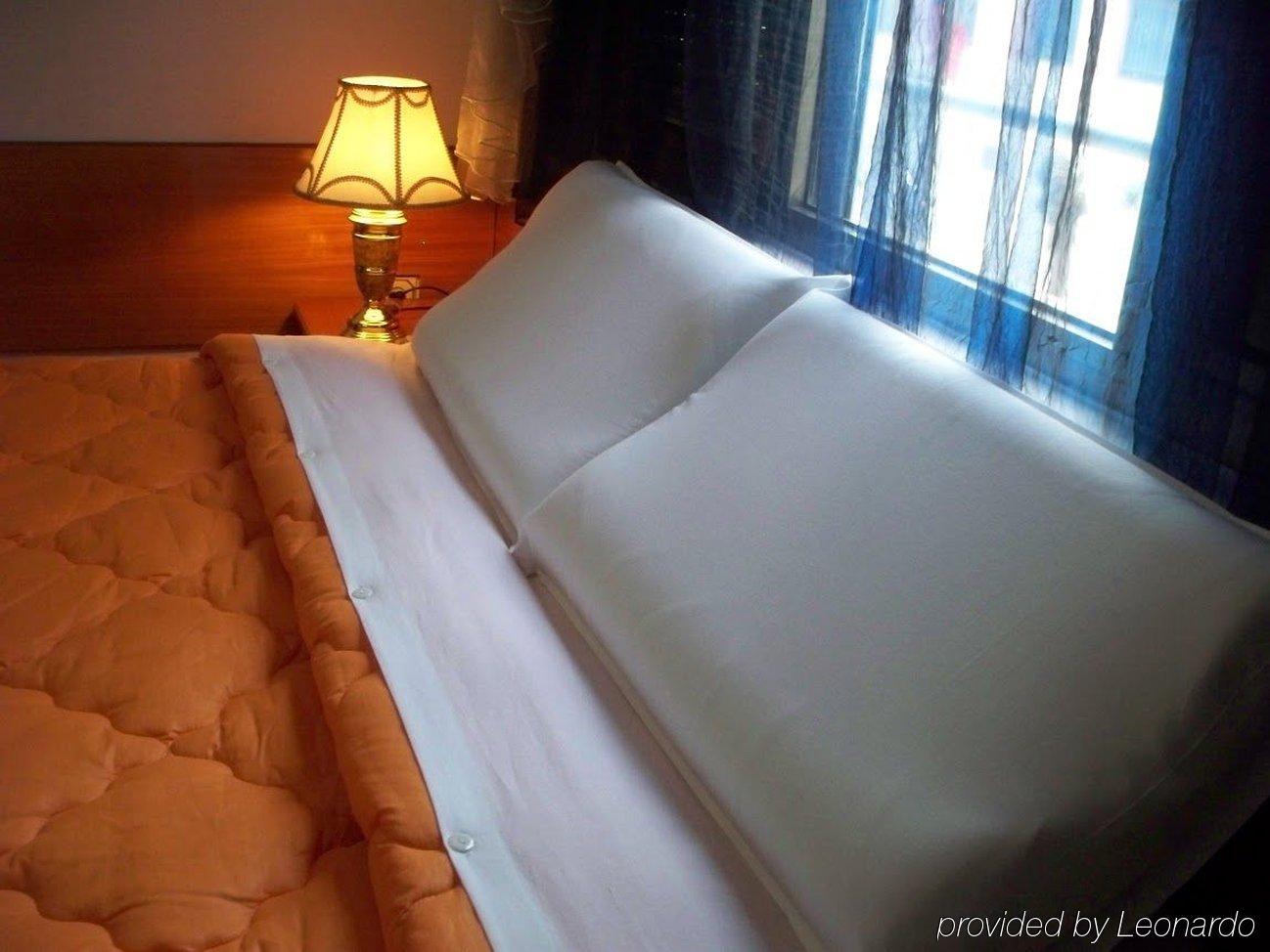 Kruja Hotel Tiranë Ngoại thất bức ảnh