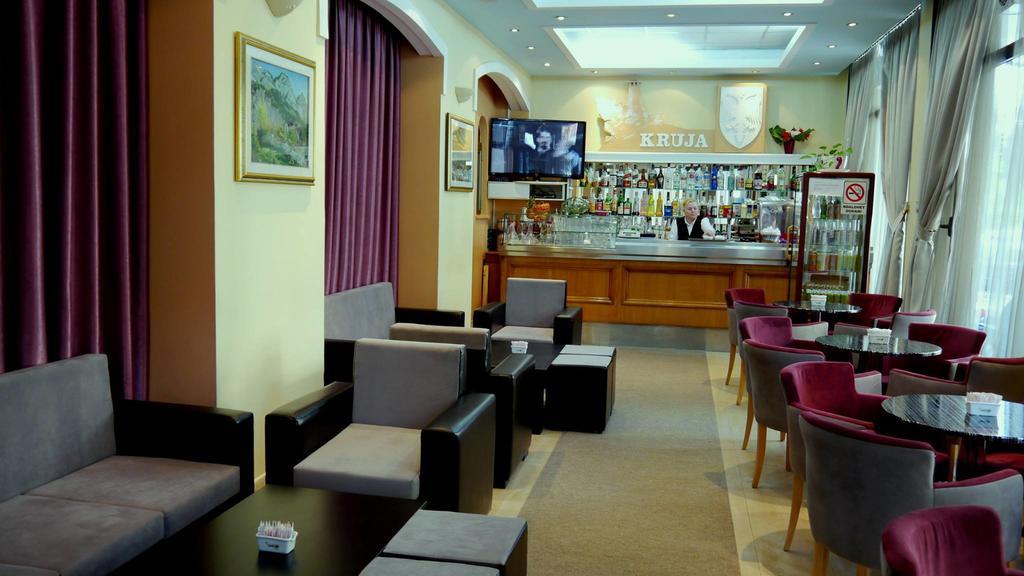 Kruja Hotel Tiranë Ngoại thất bức ảnh